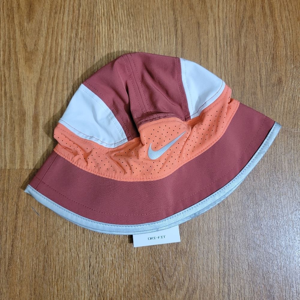 Nike Aerobill Tailwind Bucket Hat Adjustable Small Medium Red White Reflective - Picture 5 of 5